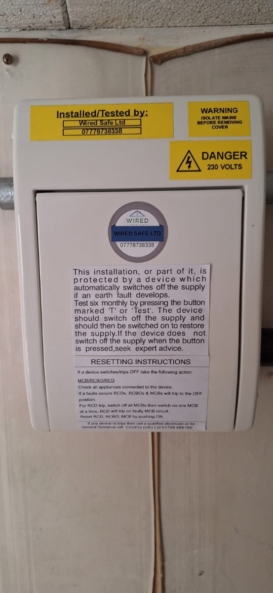 Electrician: Image 4